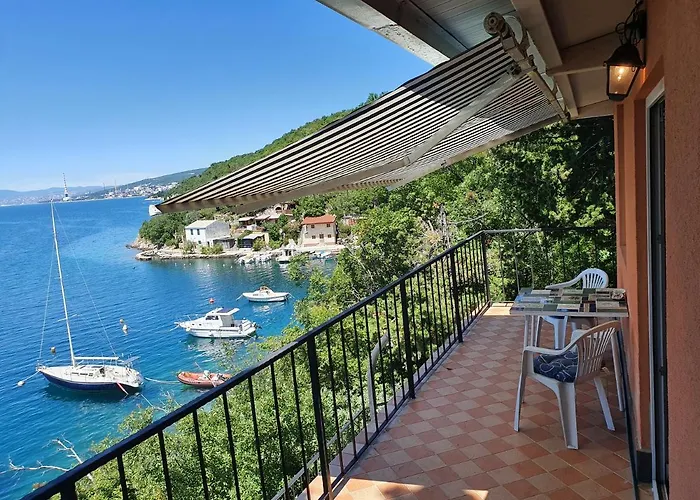 Sea House Bassi Tatil Evi Kraljevica