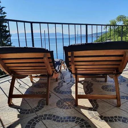 بيت للعطل Sea House Bassi كلارجيفيكا