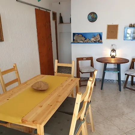 Sea House Bassi * كلارجيفيكا