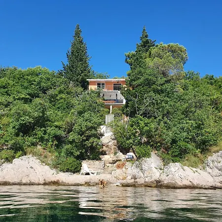 Sea House Bassi * كلارجيفيكا